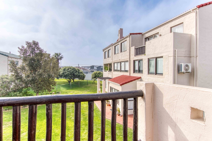 1 Bedroom Property for Sale in Greenways Golf Estate Western Cape